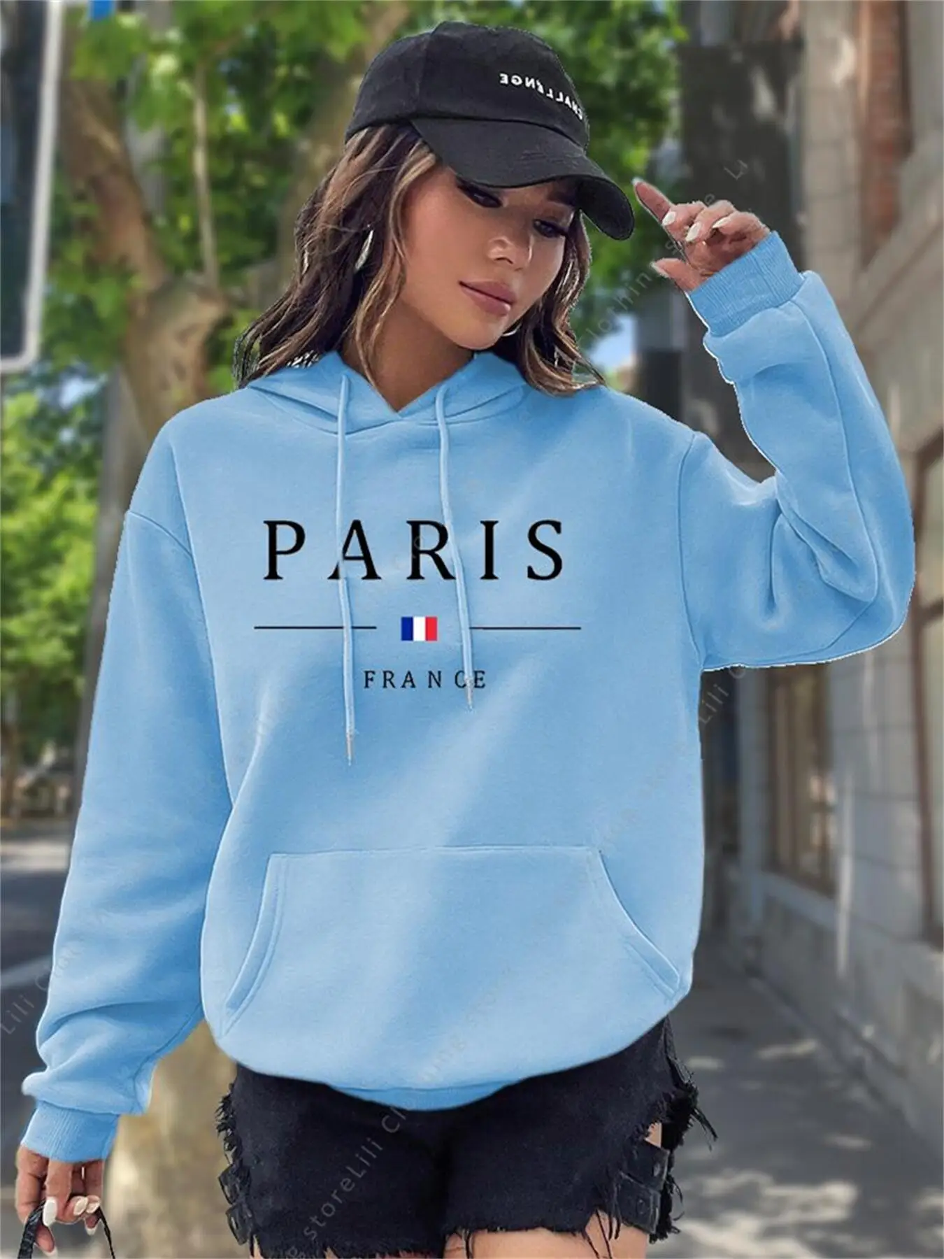 PARIS Graphic Letter Hoodies W - Winter Clothing Drawing recension och pris
