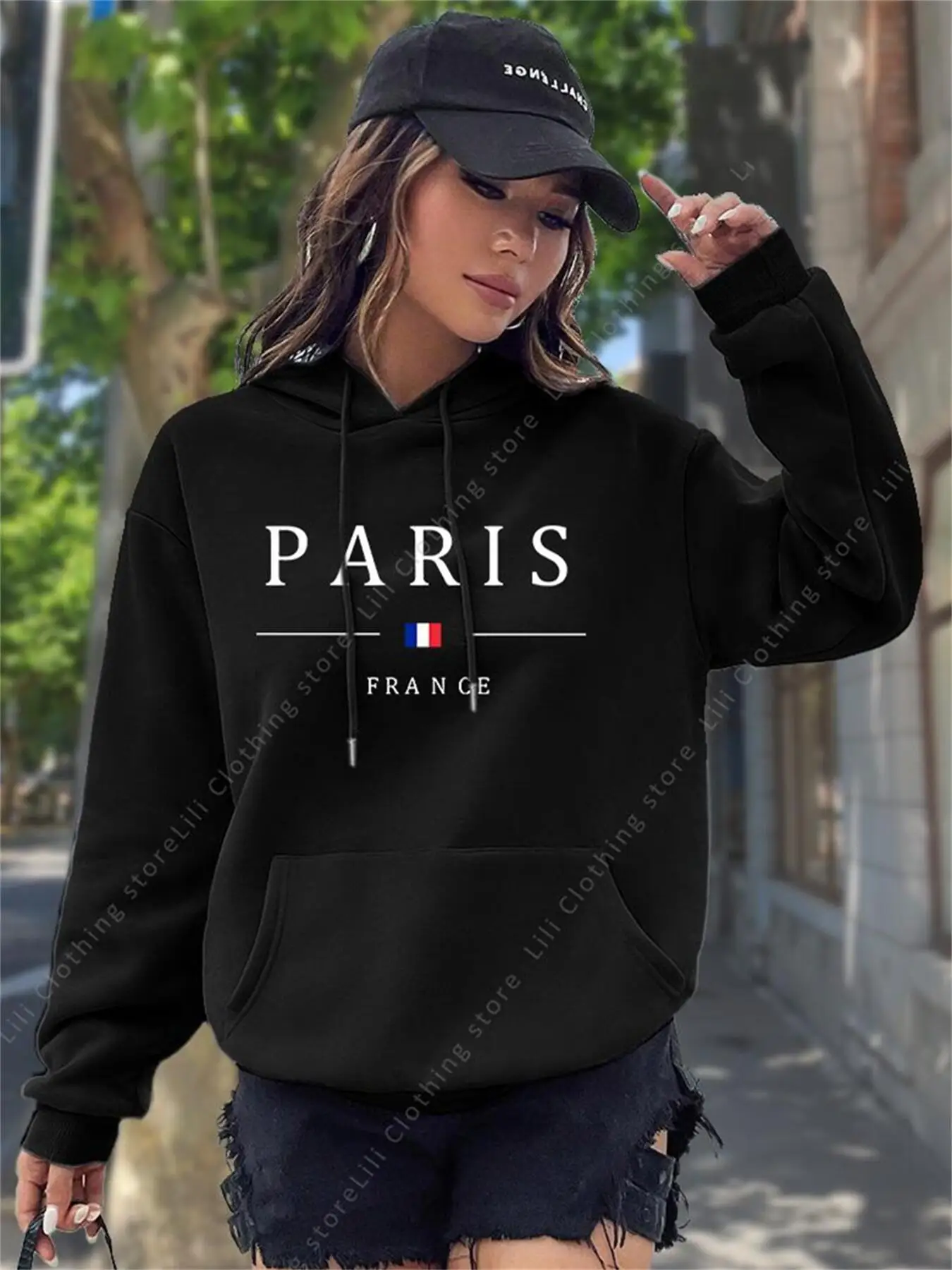 PARIS Graphic Letter Hoodies W - Winter Clothing Drawing recension och pris